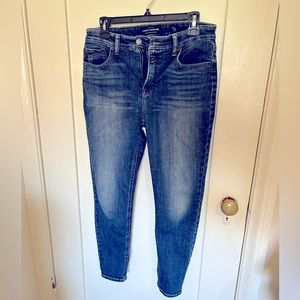 Lucky brand cropped skinny size 29 / 8